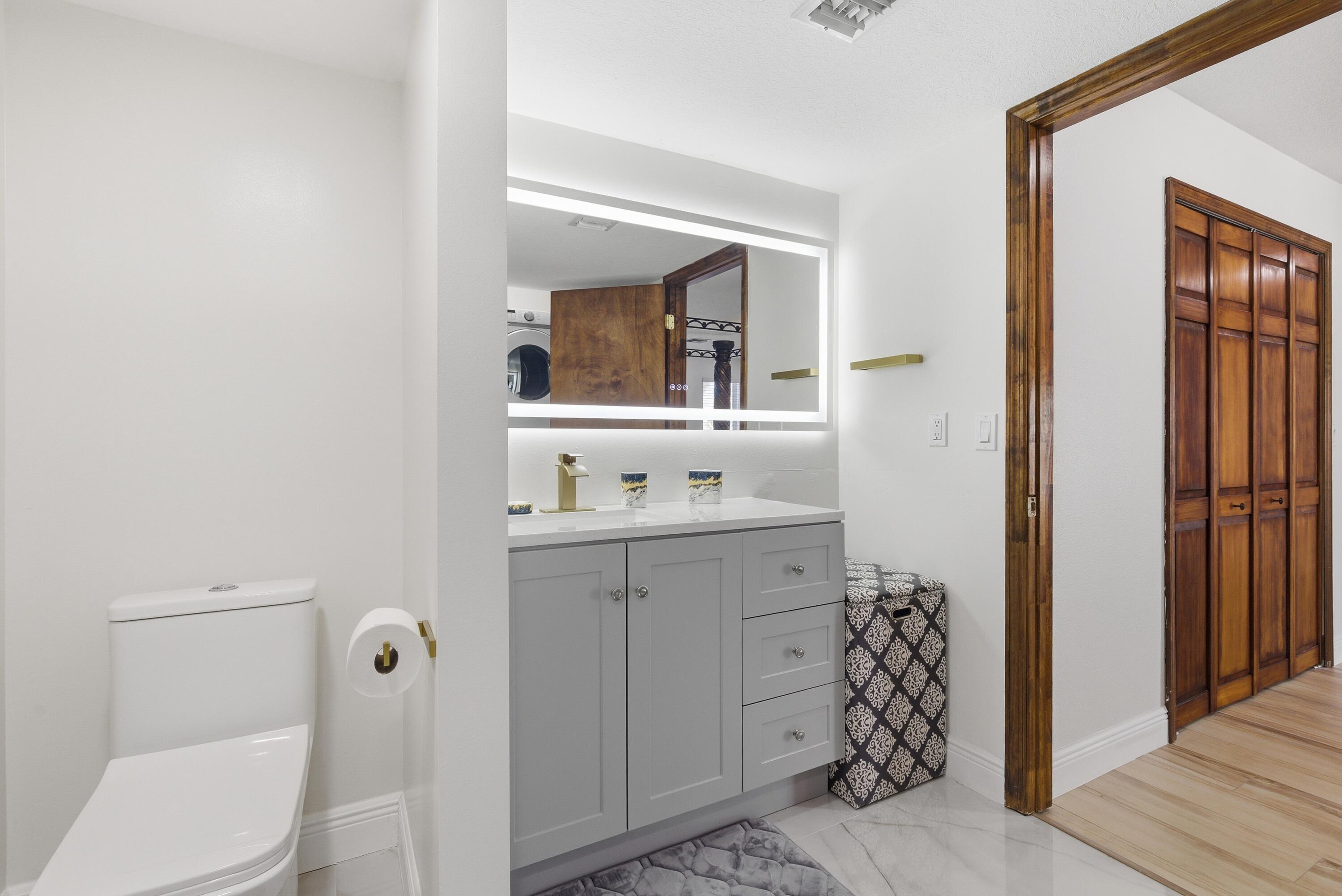 BREAKERS LANDING, A CONDOMINIUM - Residential Lease