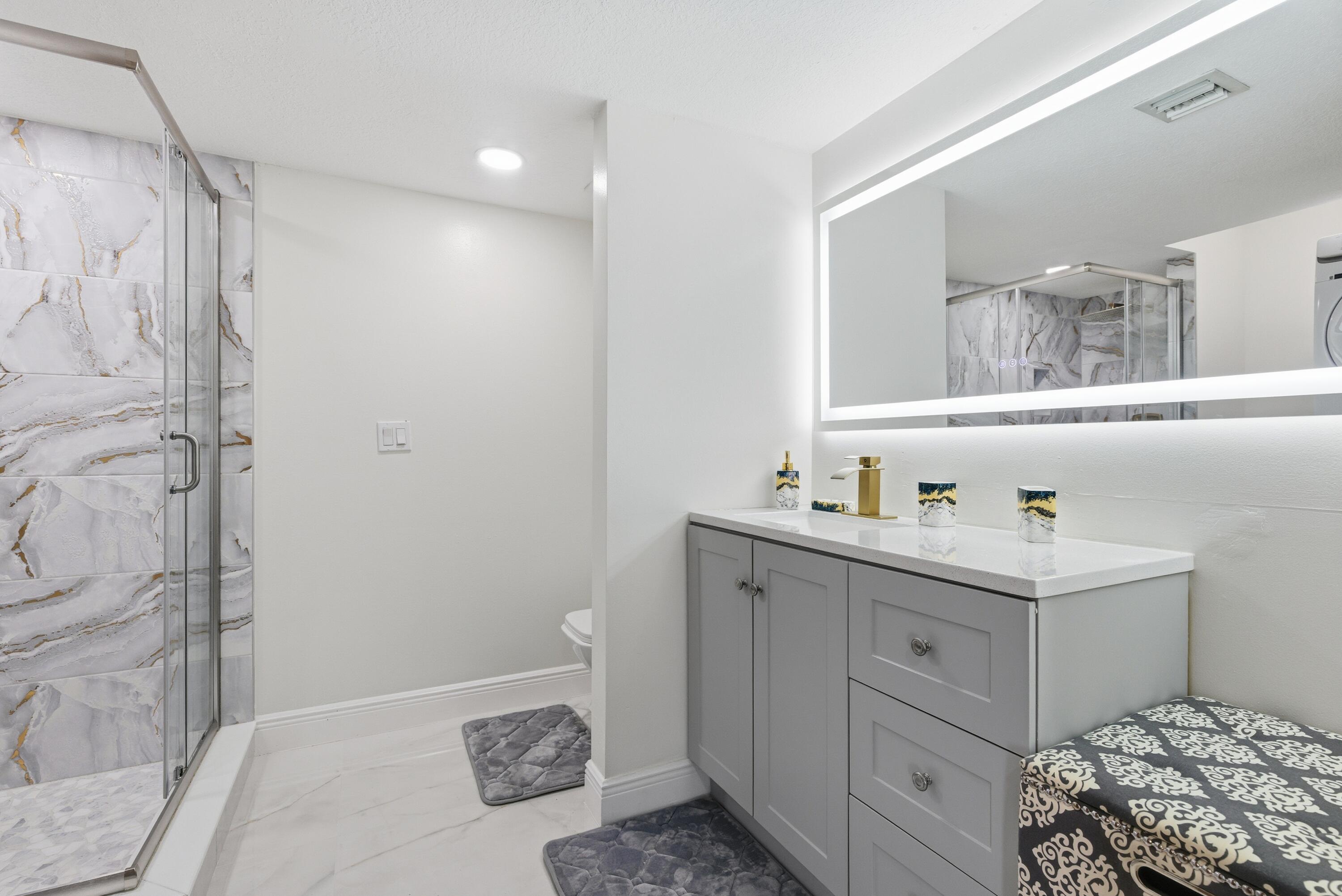 BREAKERS LANDING, A CONDOMINIUM - Residential Lease