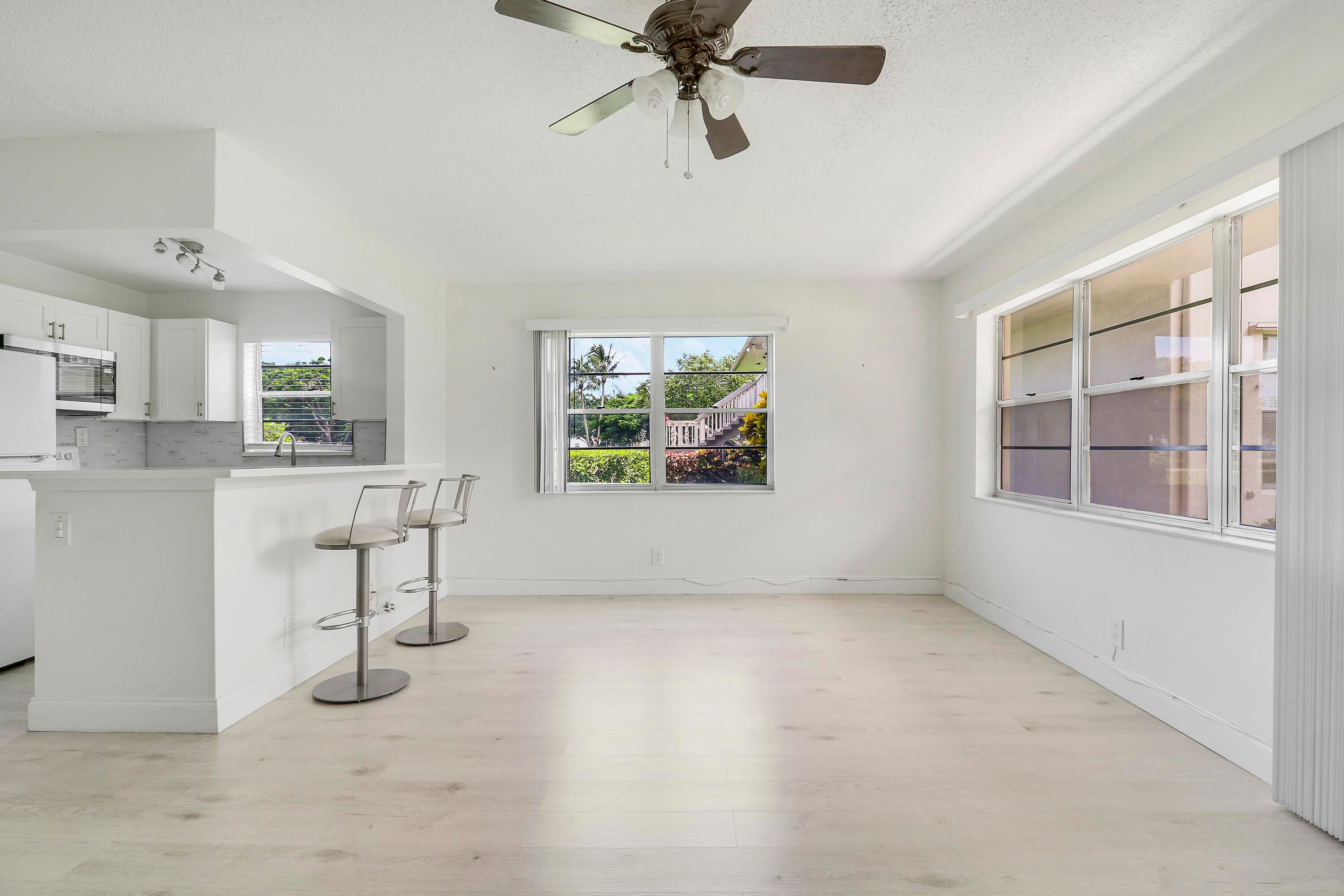 View photos, virtual tours, details... 288 Northampton O