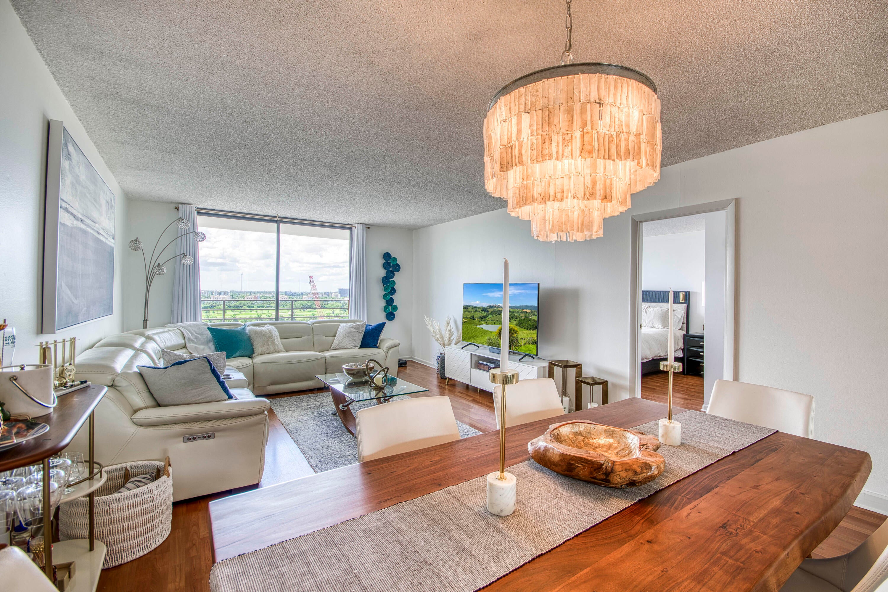 600 Three Islands Boulevard 1010
