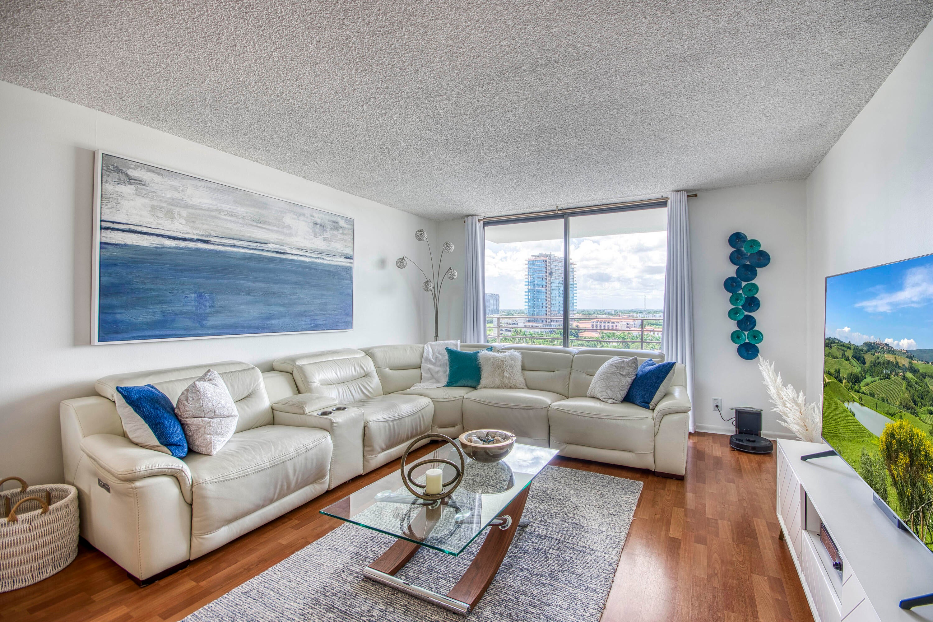 600 Three Islands Boulevard 1010