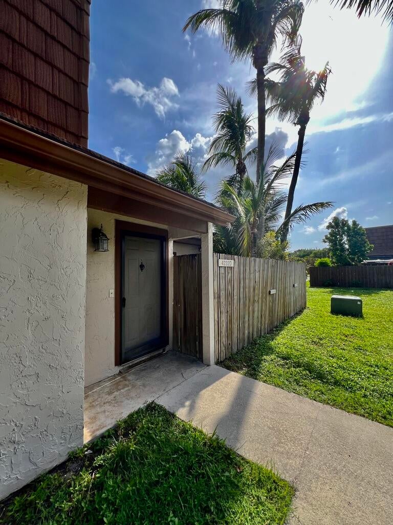 4232 PALM BAY D
