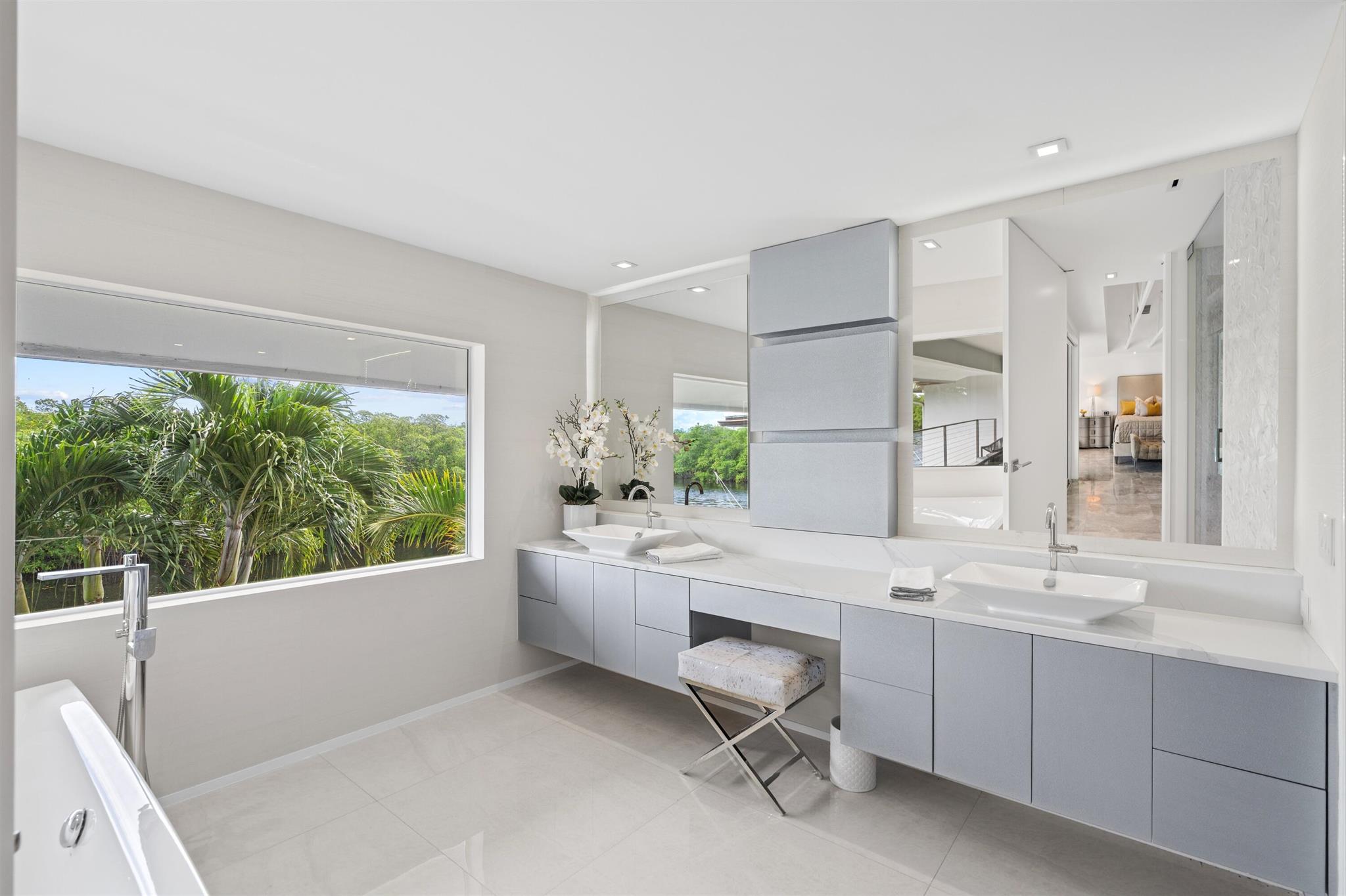 BOCA MARINA - Residential