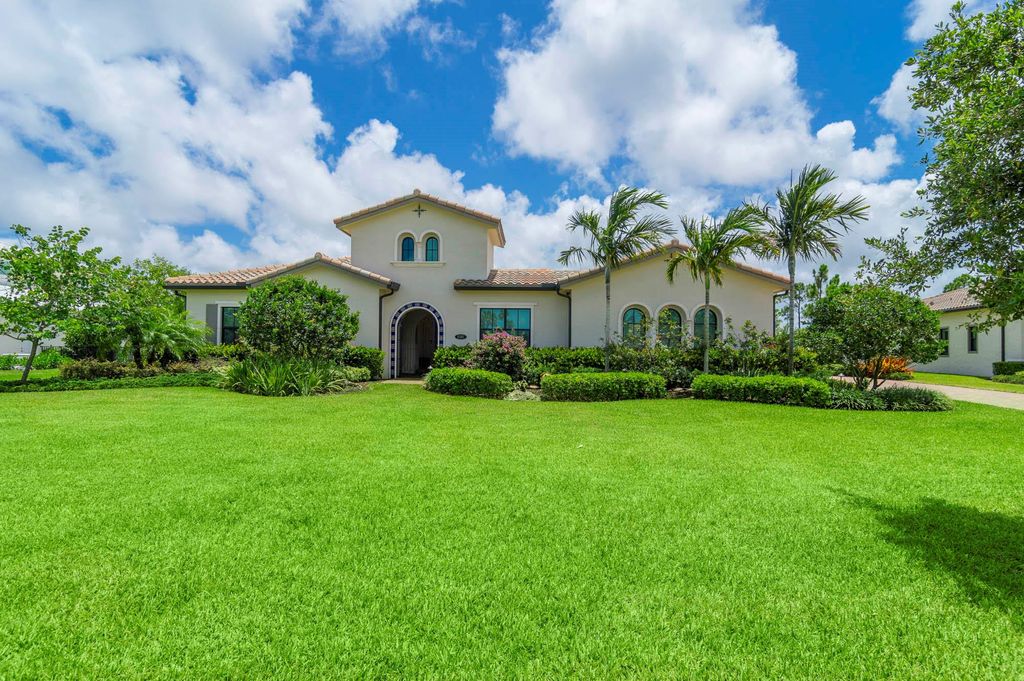 Photo of 8181 SE Grassy Hollow Trail, Jupiter, FL 33458 (MLS # R10721271)