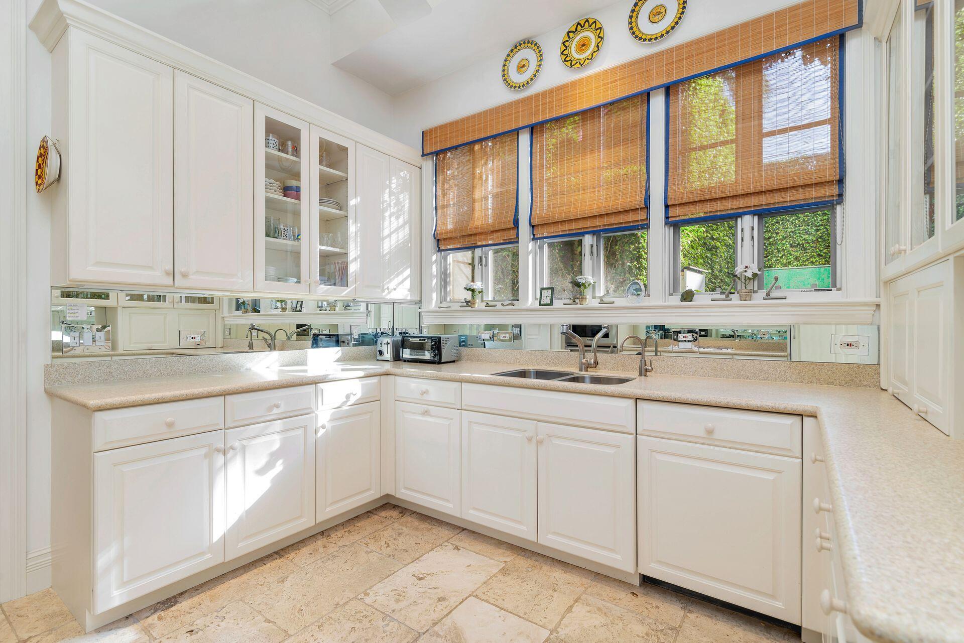 ROYAL PARK - Residential