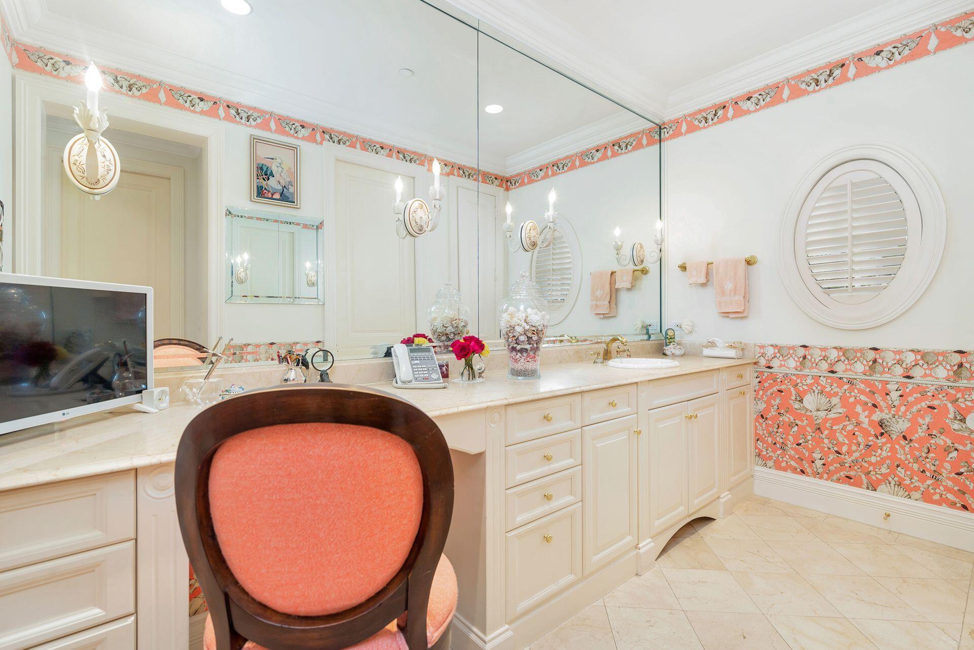 ROYAL PARK - Residential