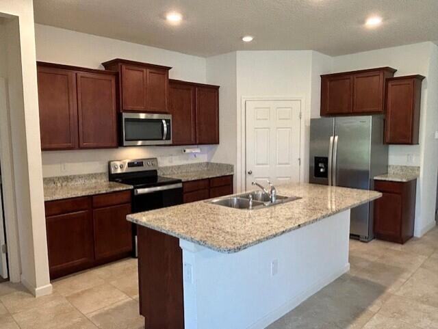 COVE AT FALCON TRACE - Residential Lease