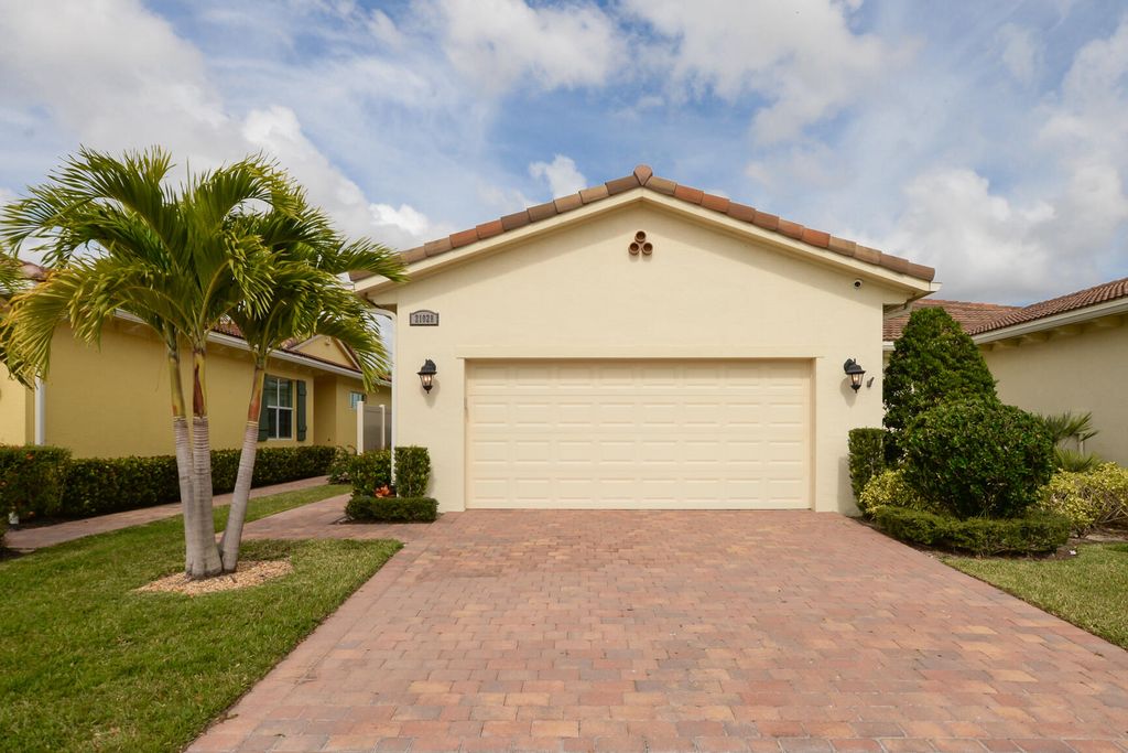 Photo of 21028 SW Modena Way, Port Saint Lucie, FL 34986 (MLS # R10964598)