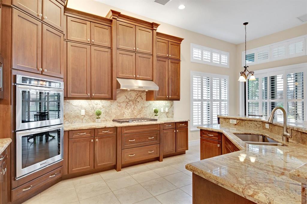 Seven Bridges - Residential