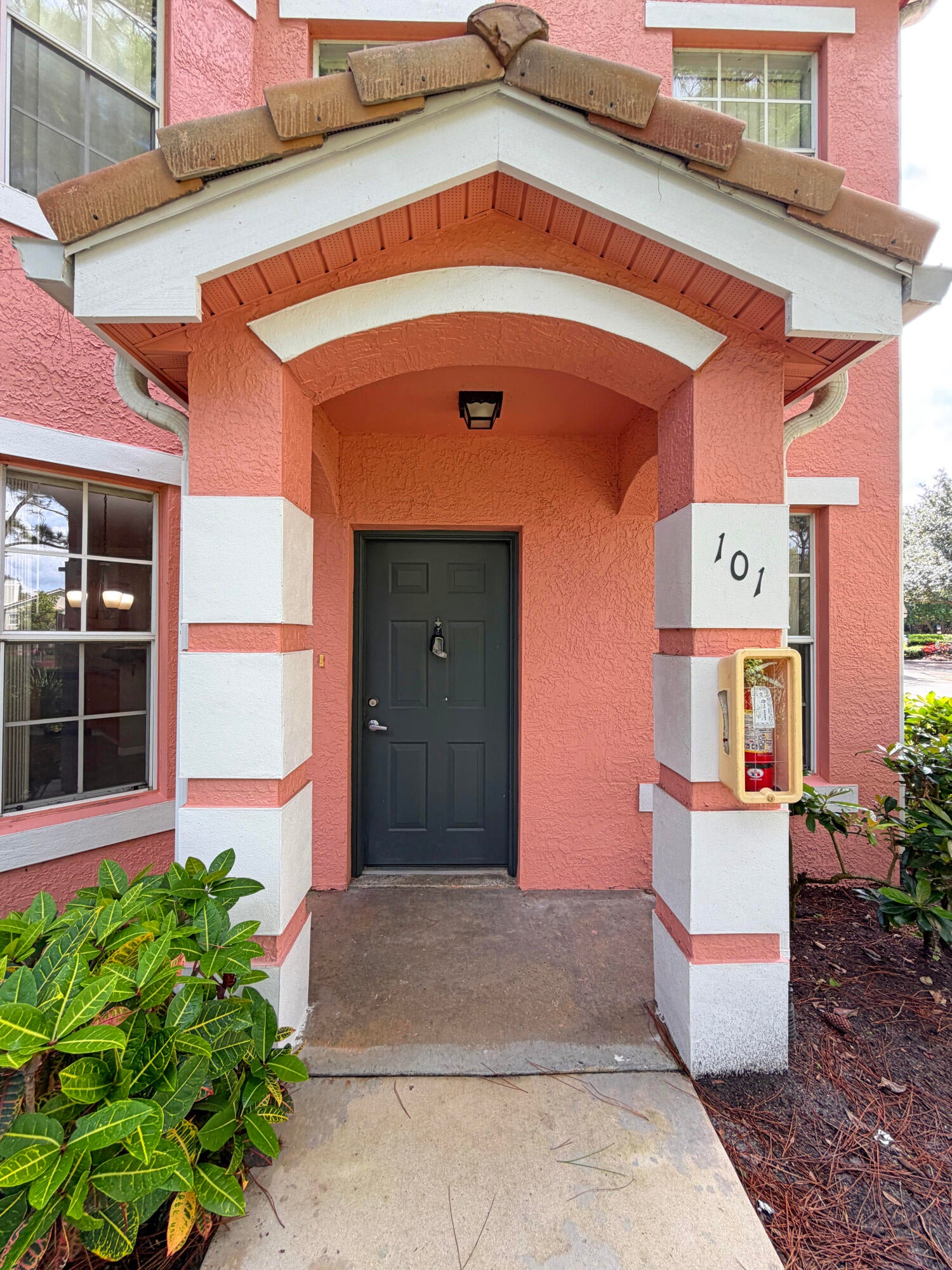 106 SW Peacock Boulevard 4-101