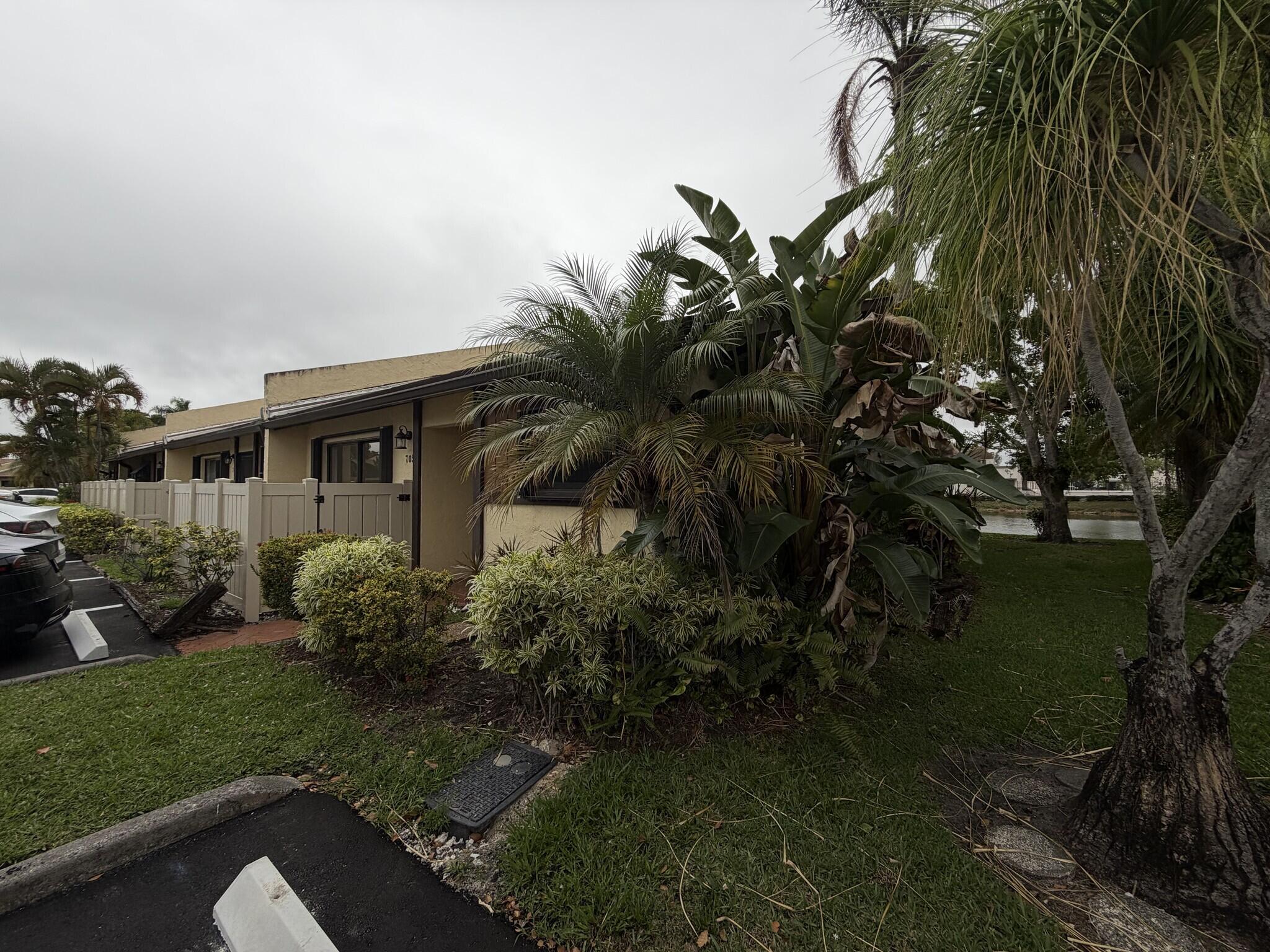 WOODLAKE ISLES - Residential