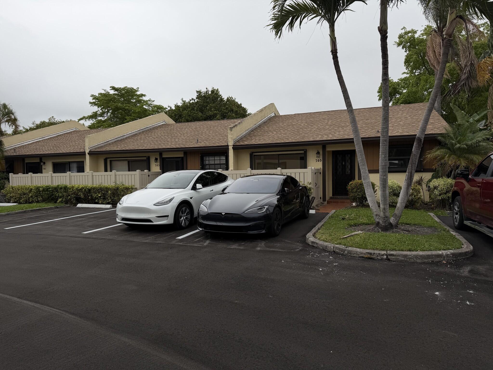 WOODLAKE ISLES - Residential