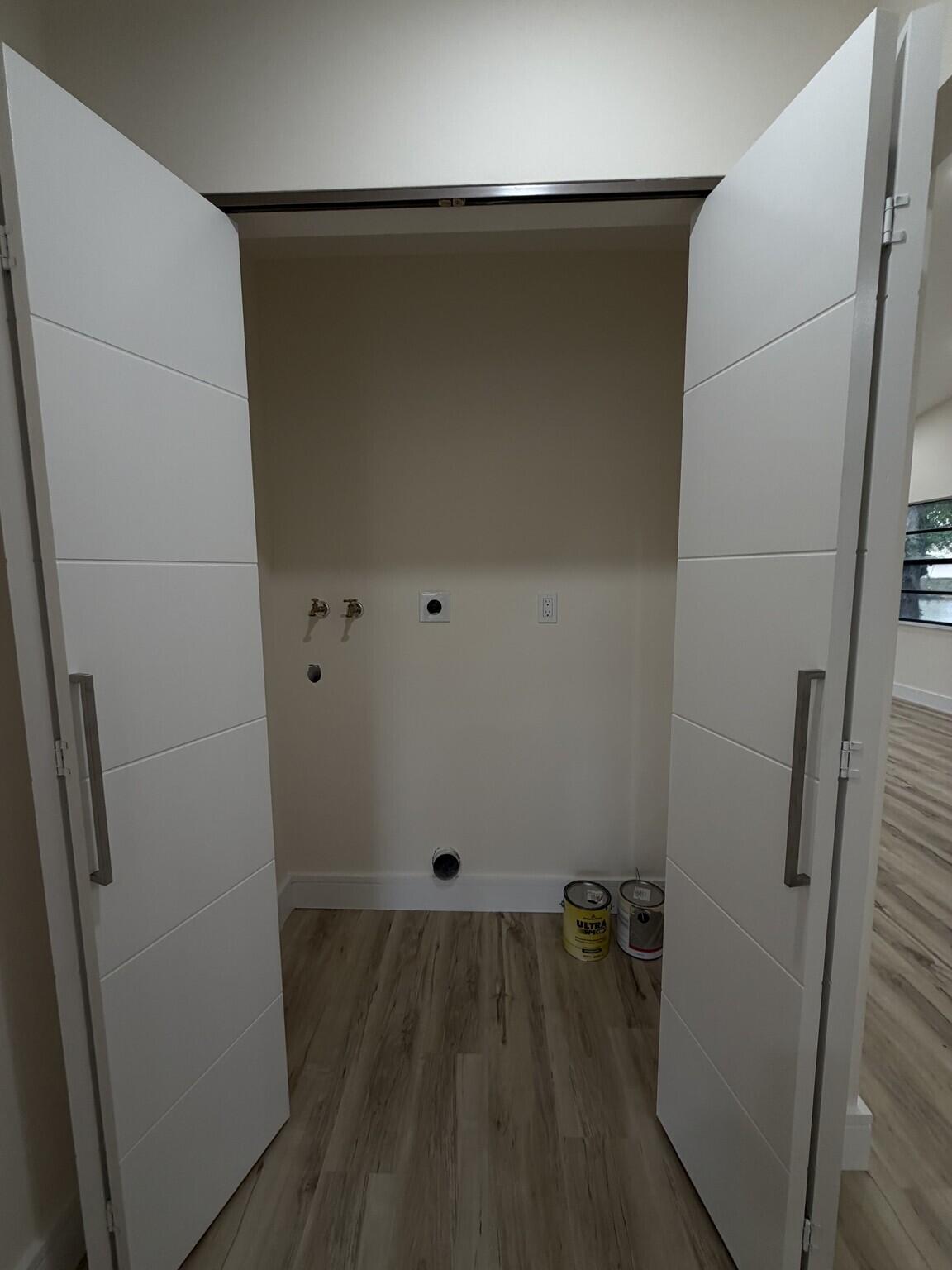 WOODLAKE ISLES - Residential