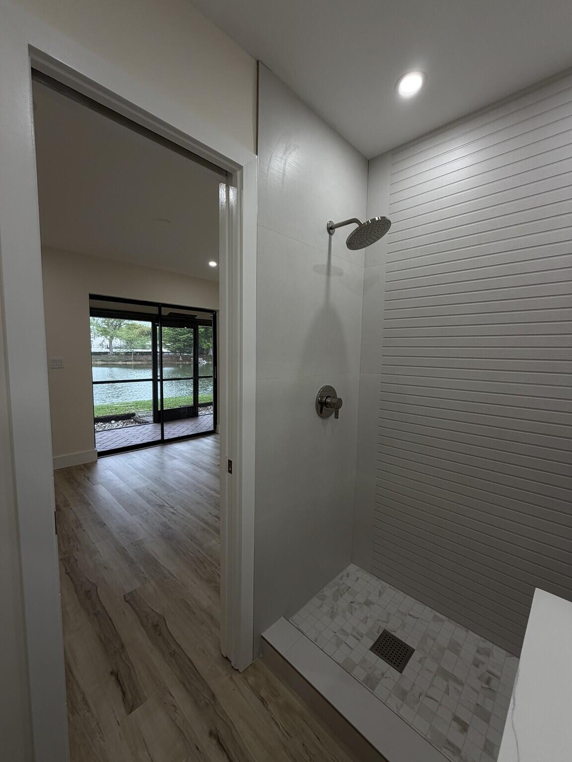 WOODLAKE ISLES - Residential