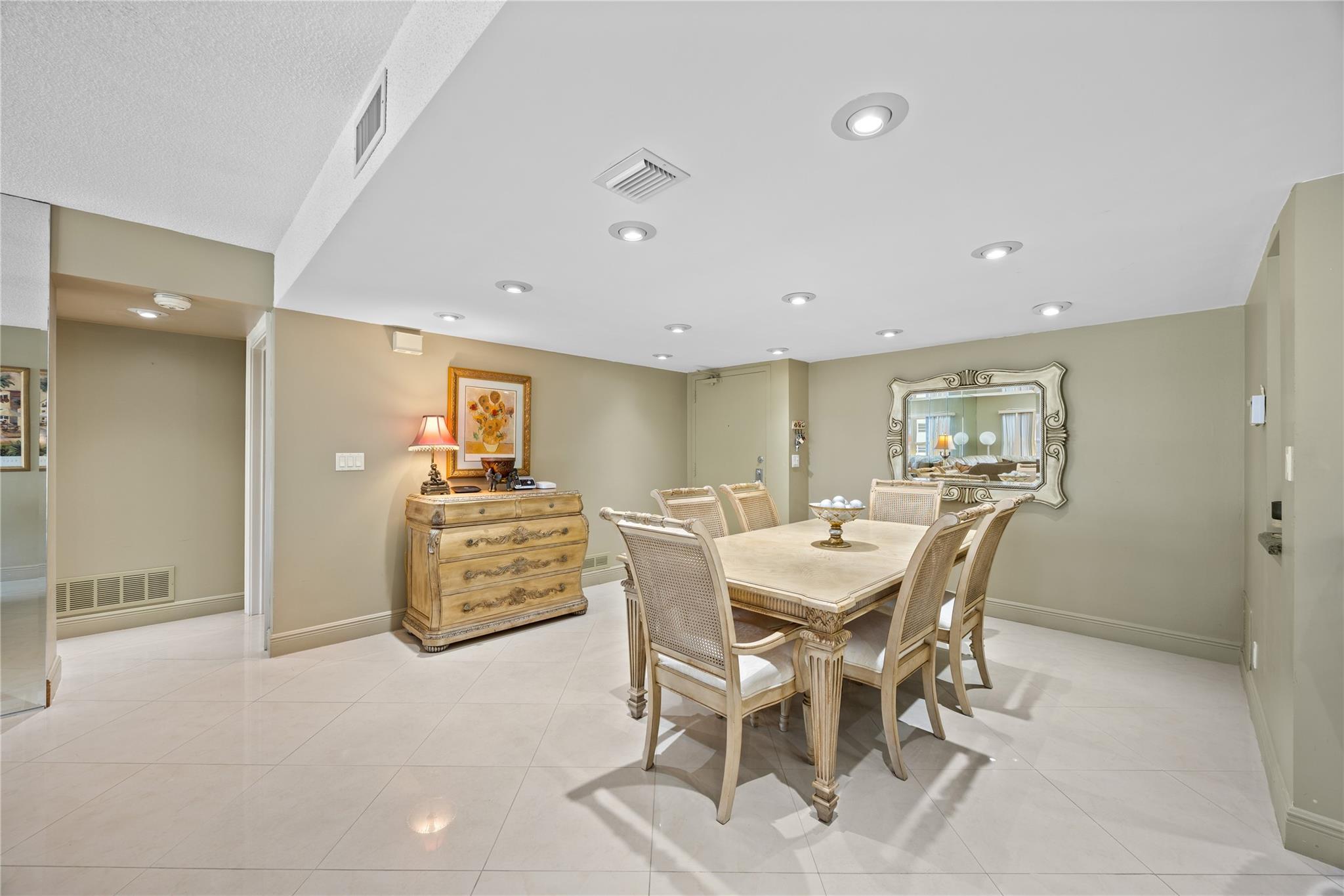 Playa Del Sol - Residential