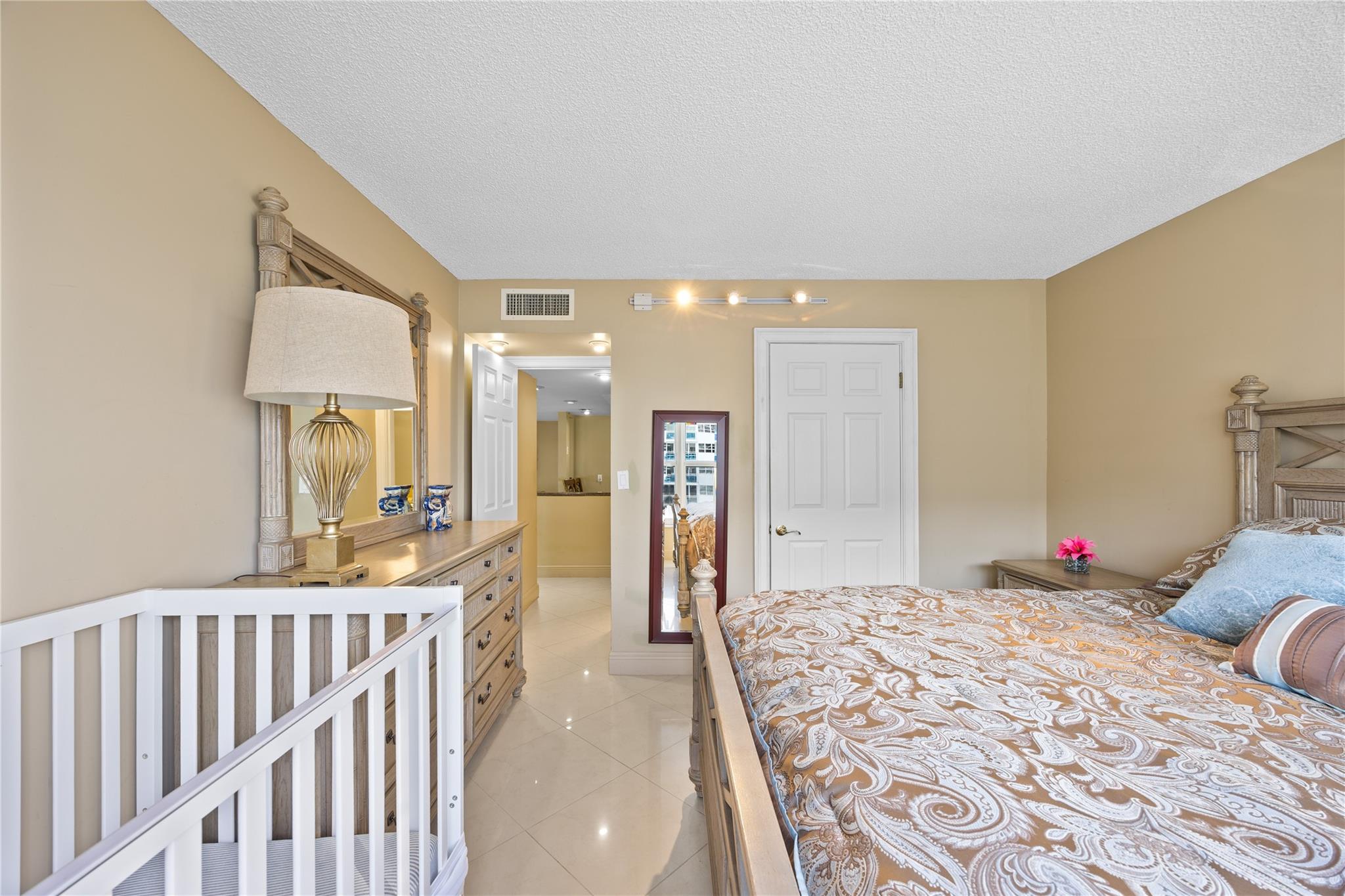 Playa Del Sol - Residential