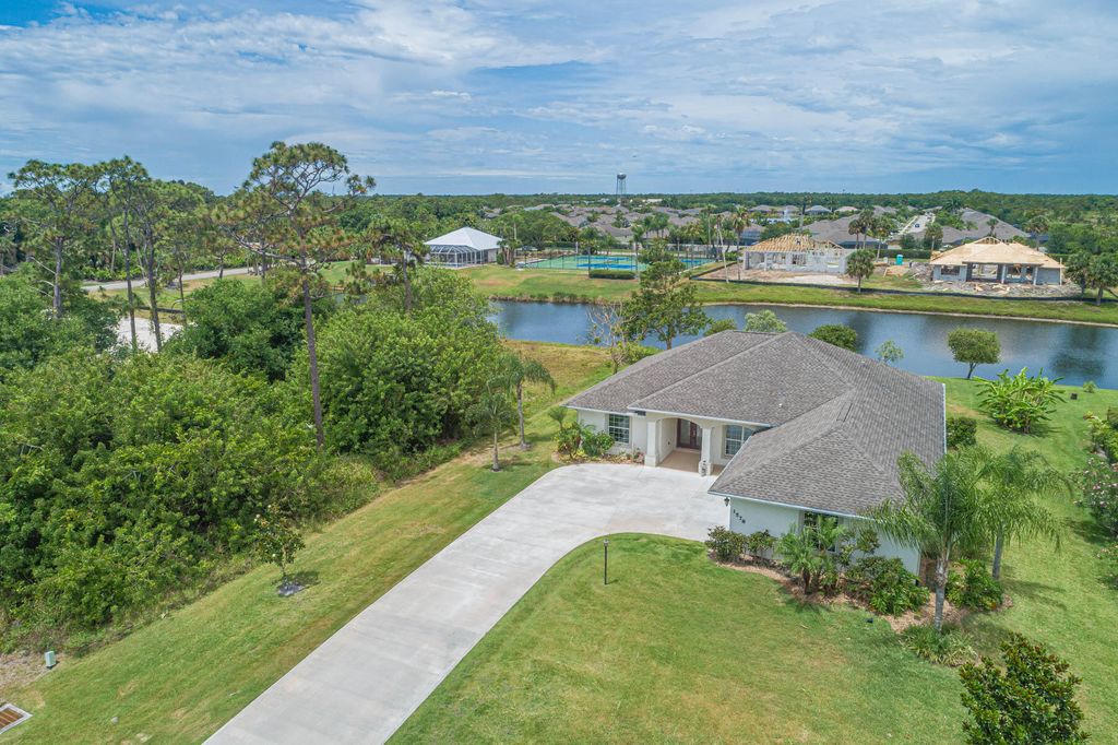 Photo of 1578 Eagles Circle, Sebastian, FL 32958 (MLS # R11006938)
