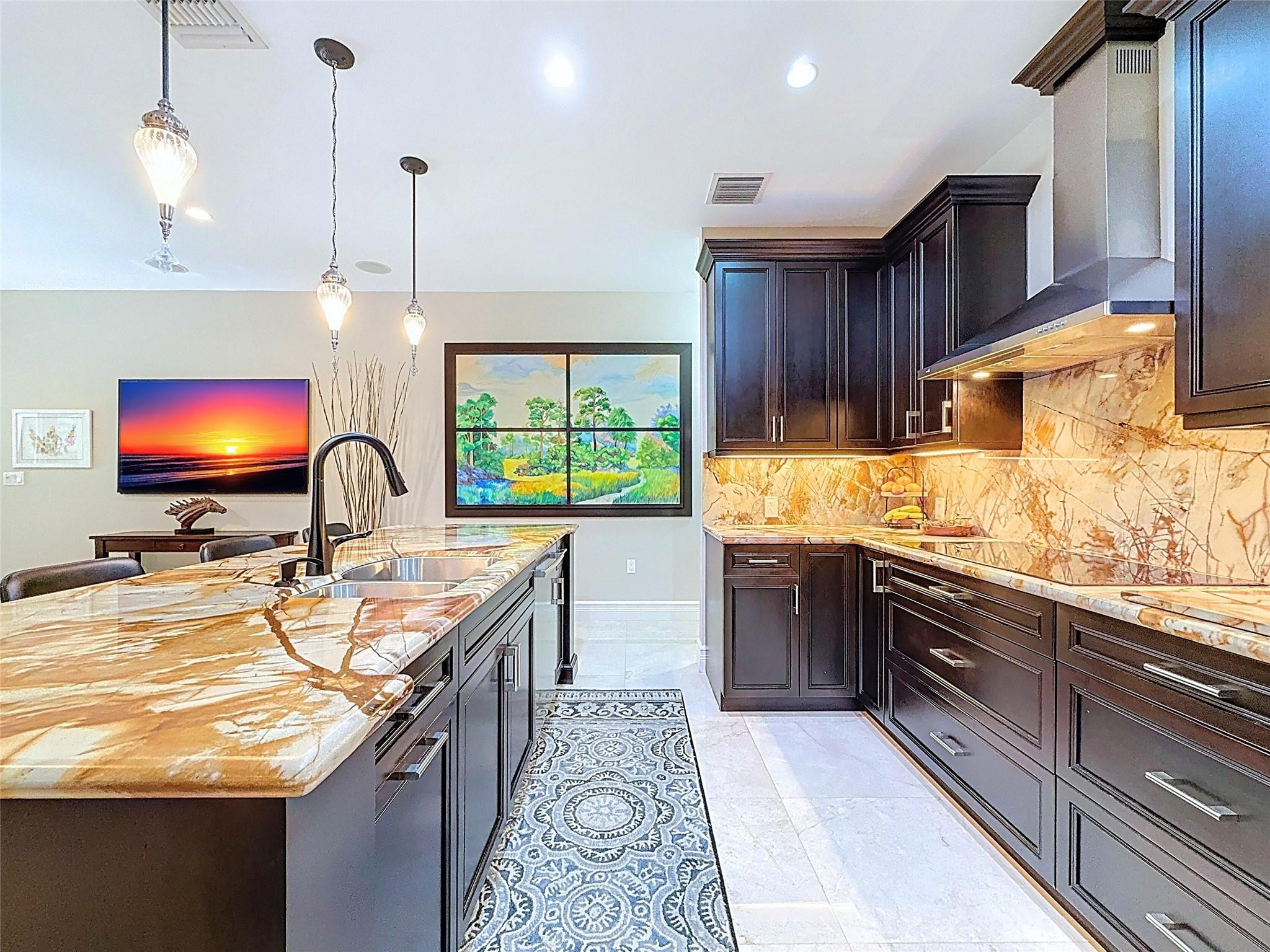 RIO VISTA C J HECTORS RES - Residential