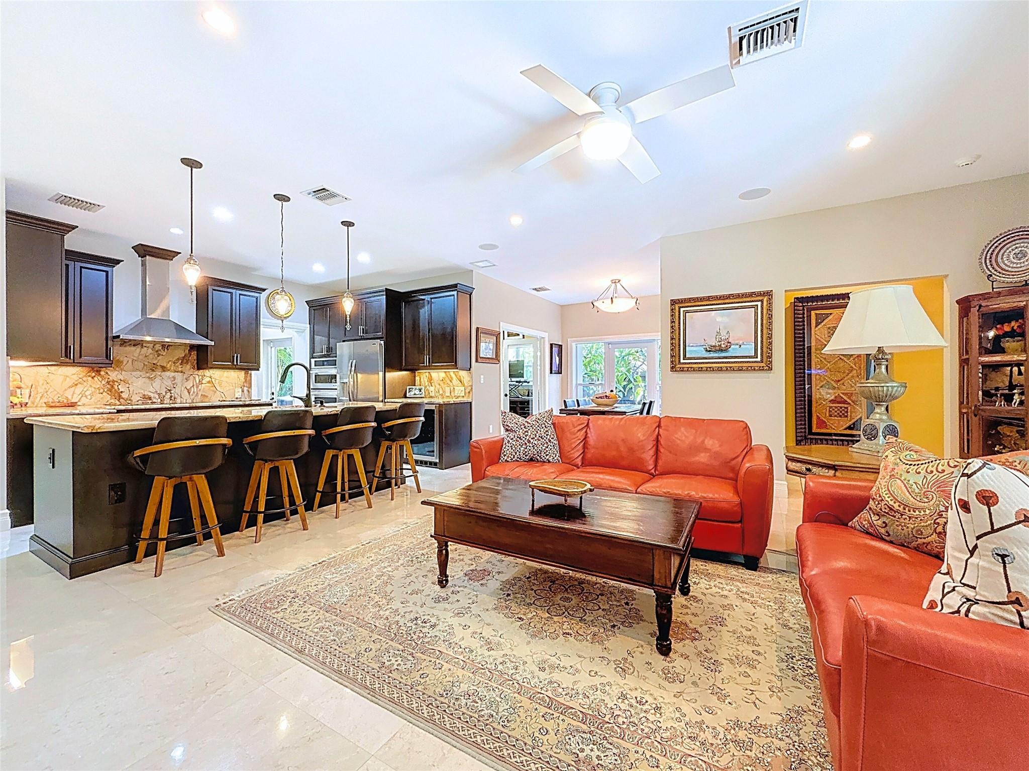 RIO VISTA C J HECTORS RES - Residential
