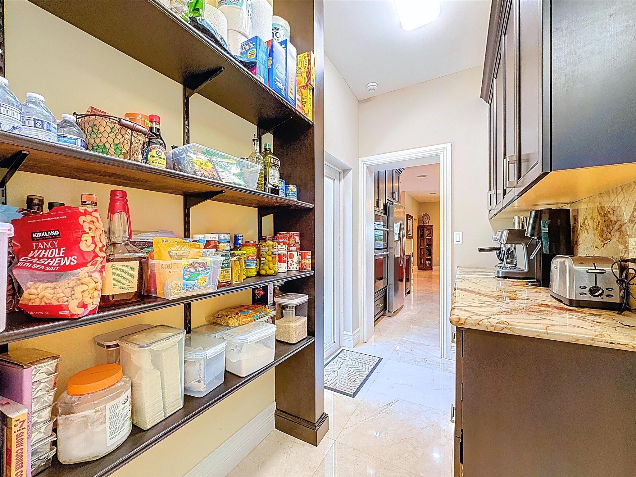 RIO VISTA C J HECTORS RES - Residential