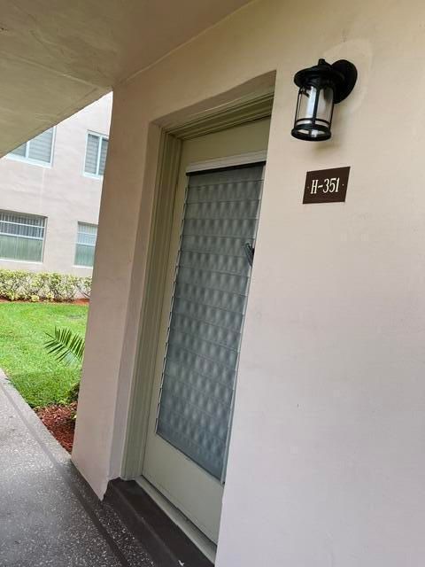 Tiny photo for 351 Capri H #351, Delray Beach, FL 33484 (MLS # B26026338)
