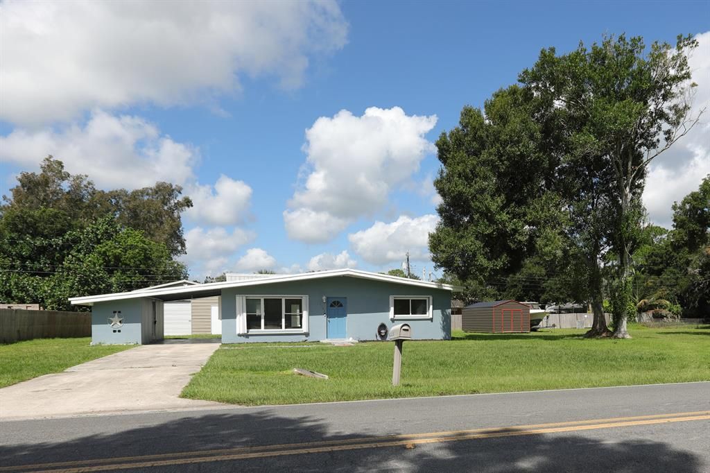 Photo of 5505 Winter Garden Parkway Parkway, Fort Pierce, FL 34951 (MLS # R10744808)