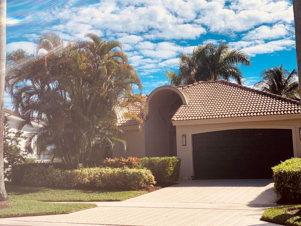 Photo of 5480 NW 41st Terrace, Boca Raton, FL 33496 (MLS # R10768209)