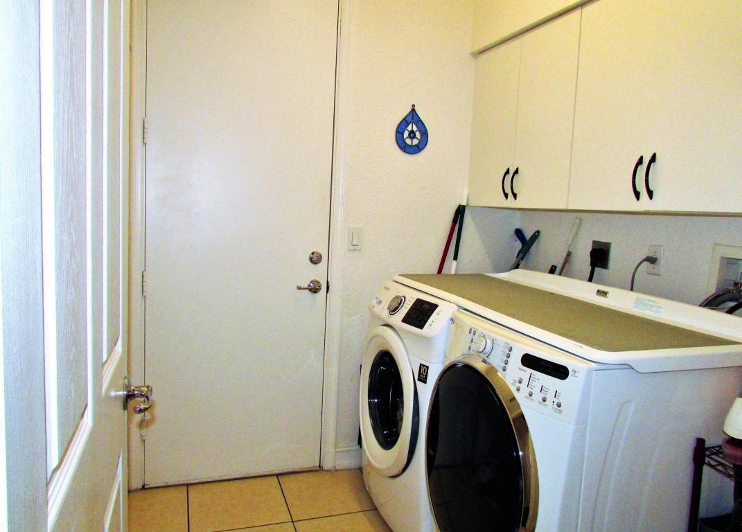 CANYON LAKES 1 - Residential Lease