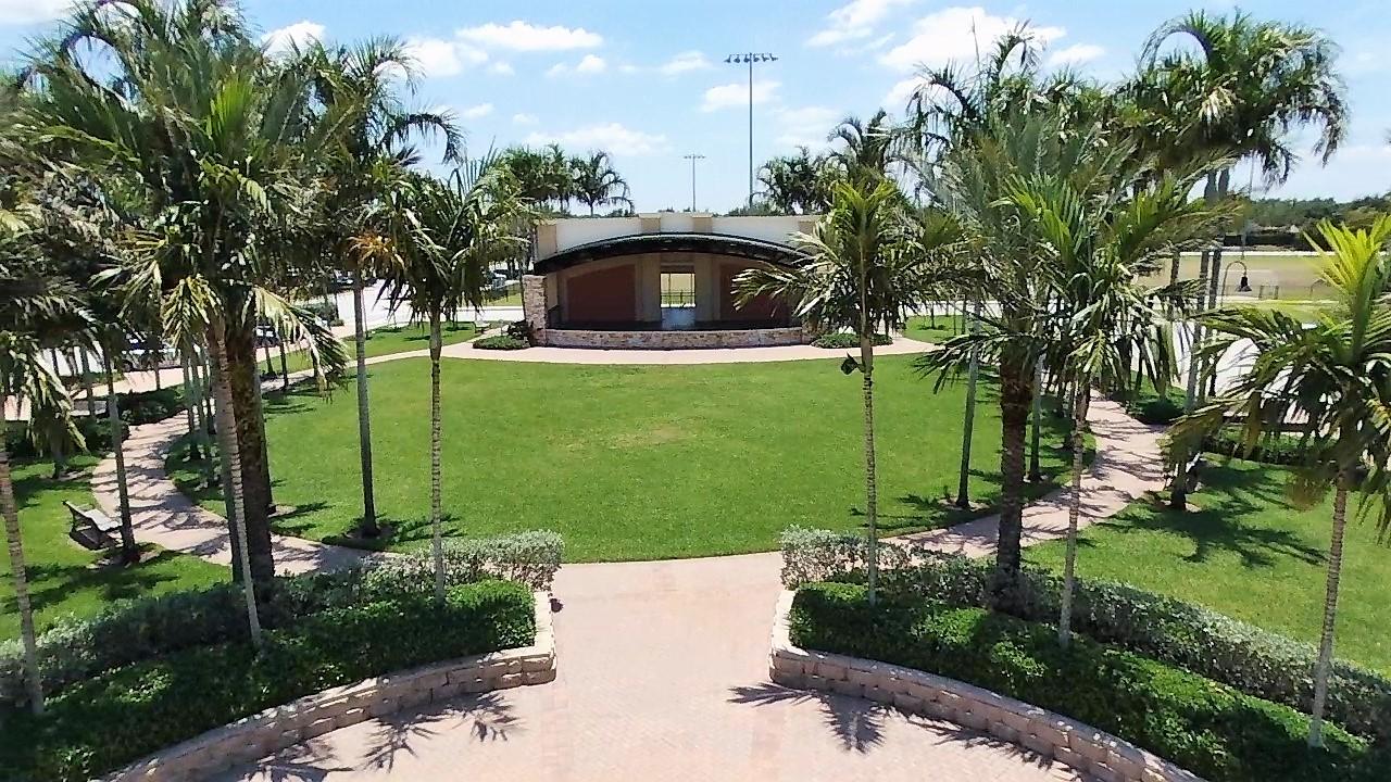 CANYON LAKES 1 - Residential Lease