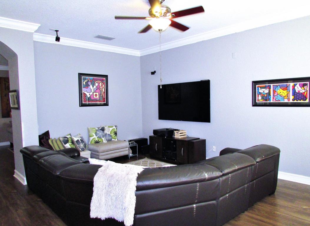 CANYON LAKES 1 - Residential Lease