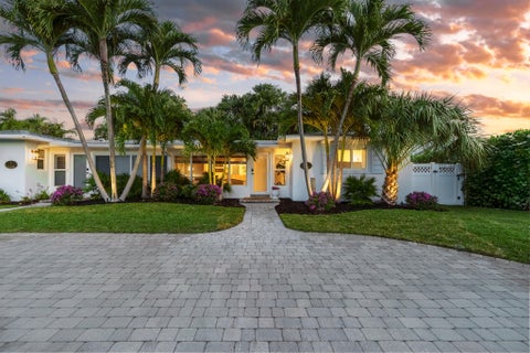 Tiny photo for 7 Fayette Drive, Ocean Ridge, FL 33435 (MLS # B26088908)