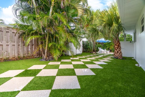 Tiny photo for 7 Fayette Drive, Ocean Ridge, FL 33435 (MLS # B26088908)