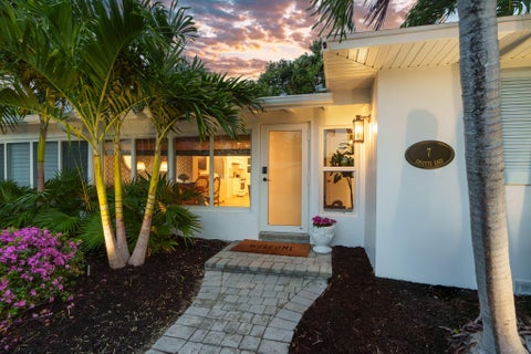 Tiny photo for 7 Fayette Drive, Ocean Ridge, FL 33435 (MLS # B26088908)
