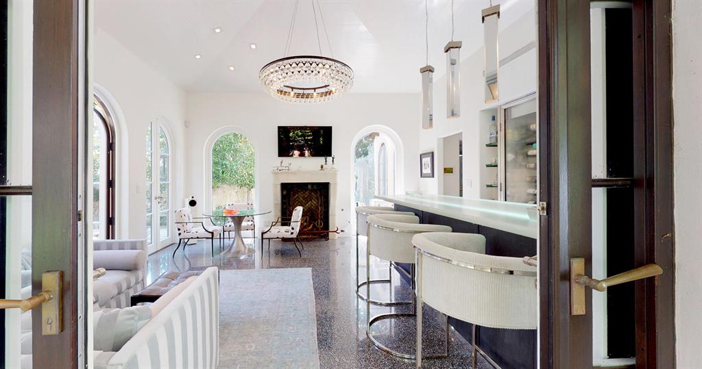 PALM BEACH SHORE ACRES - Residential