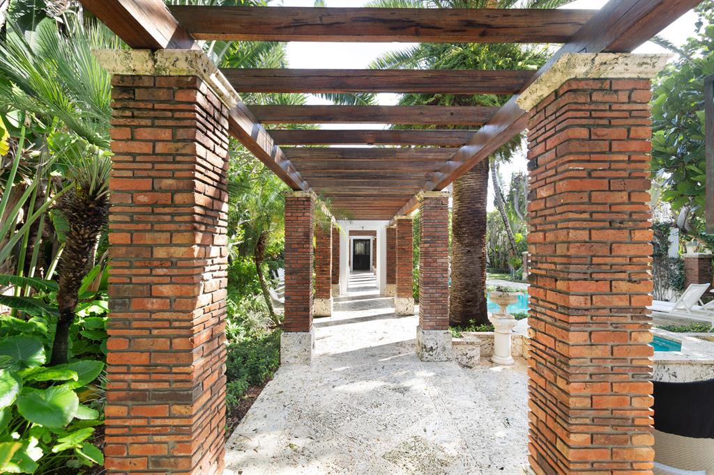 PALM BEACH SHORE ACRES - Residential