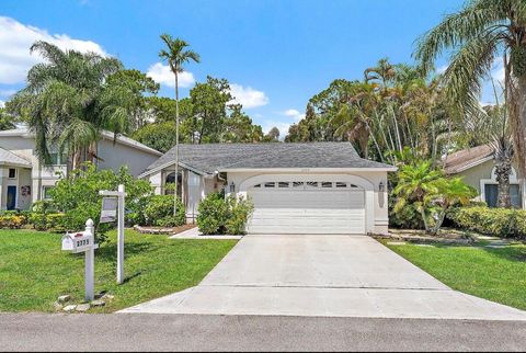2775 Foxhall Drive W West Palm Beach FL 33417