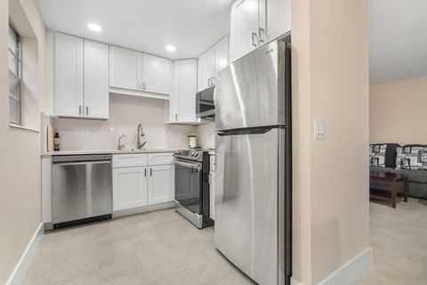 Photo of 168 Farnham, Deerfield Beach, FL 33442 (MLS # B26037873)