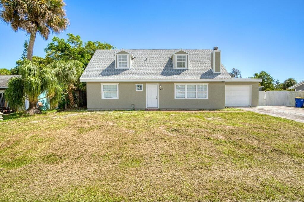 Photo of 5431 SE Grafton Avenue, Stuart, FL 34997 (MLS # R11154347)