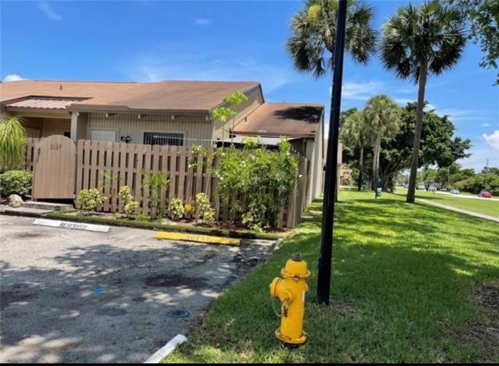 Photo of 8157 SW 24th St #8157, Davie, FL 33324 (MLS # F10292420)