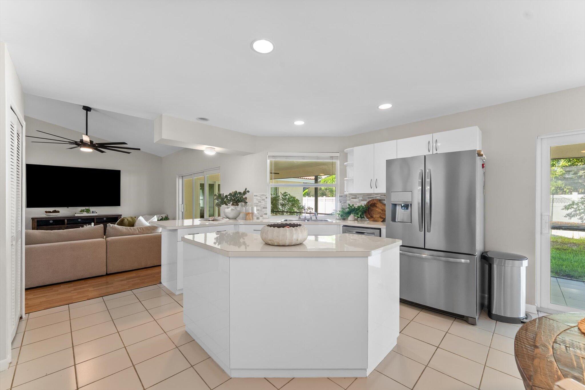 ROYAL PALM VILLAGE - Residential
