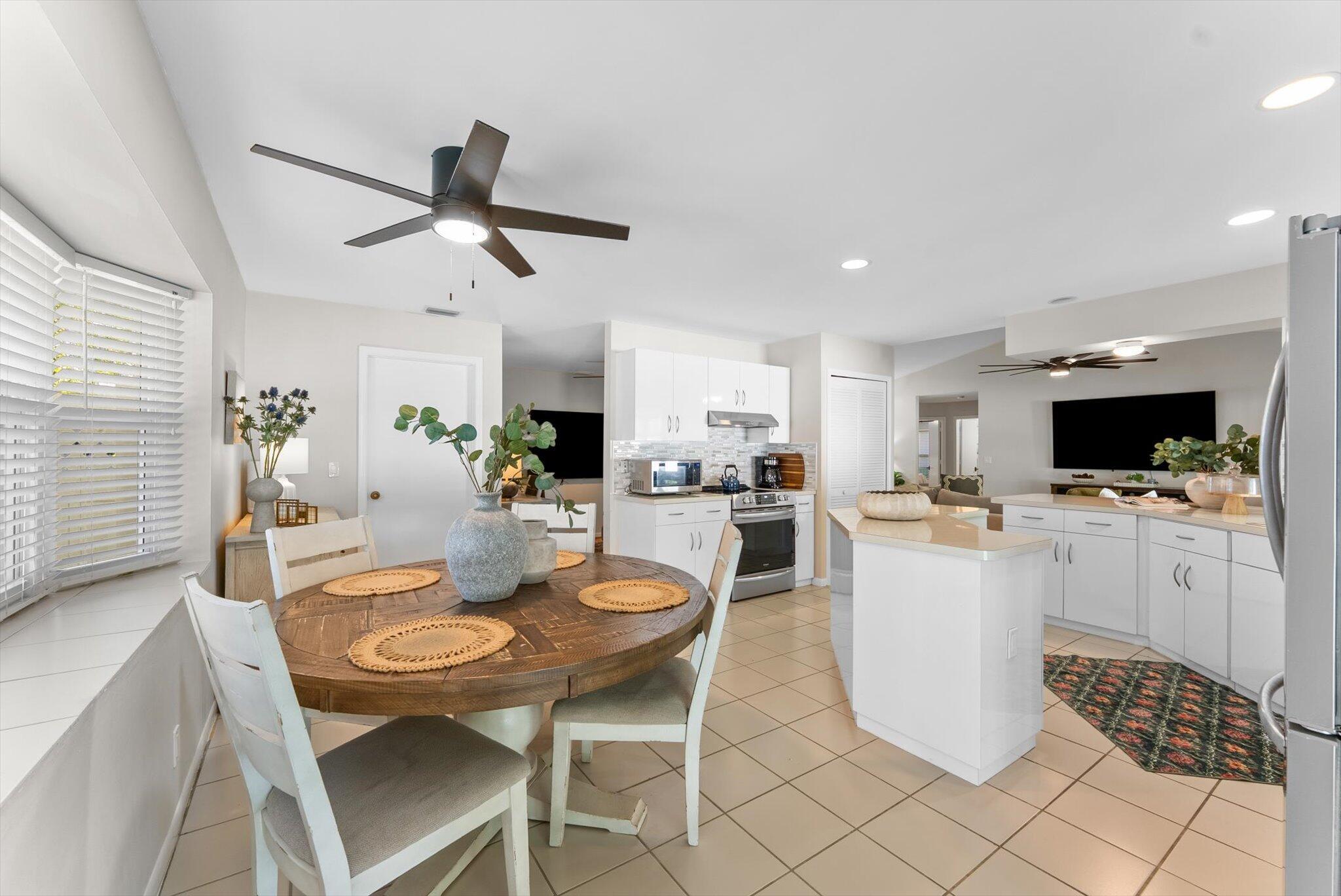 ROYAL PALM VILLAGE - Residential