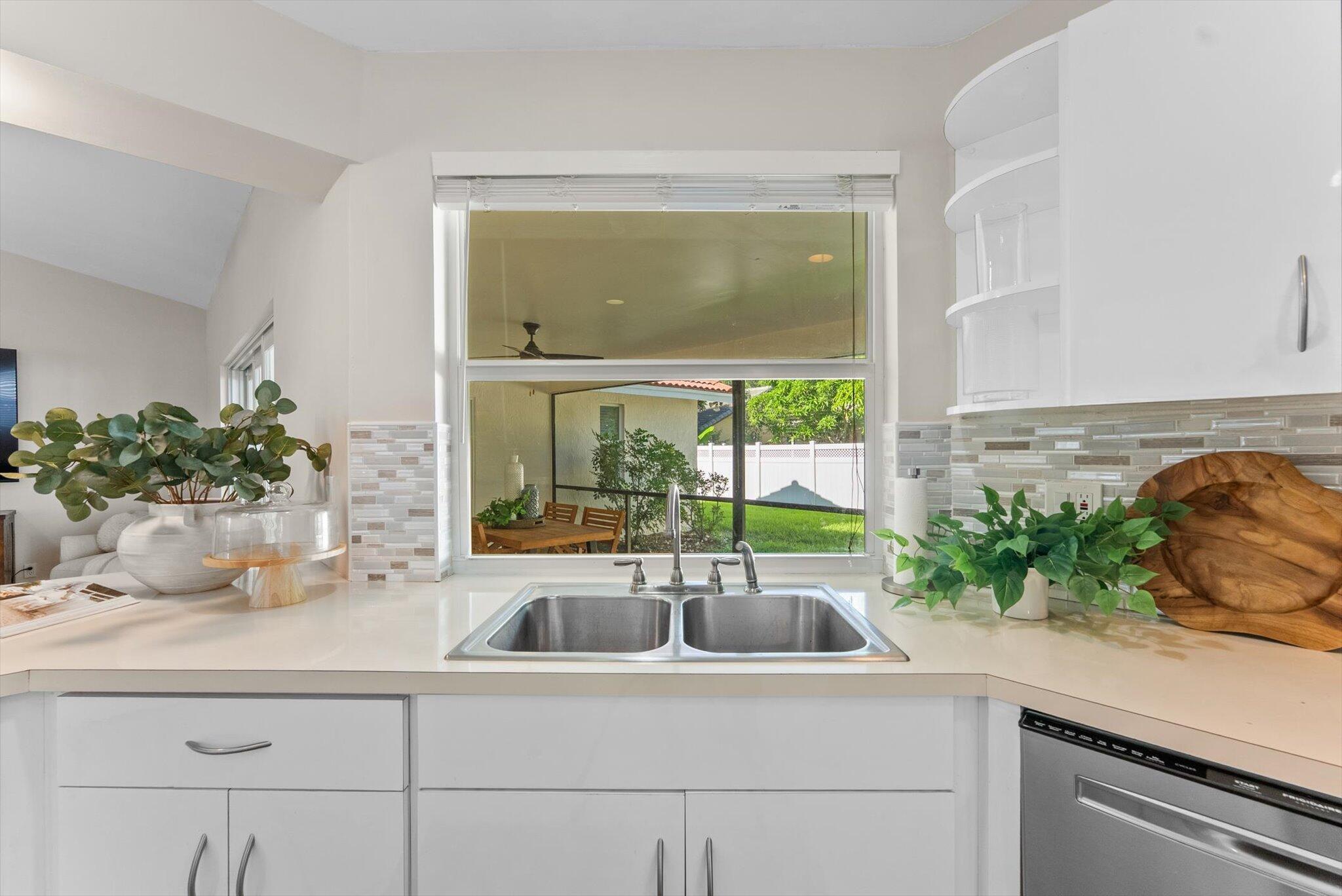 ROYAL PALM VILLAGE - Residential