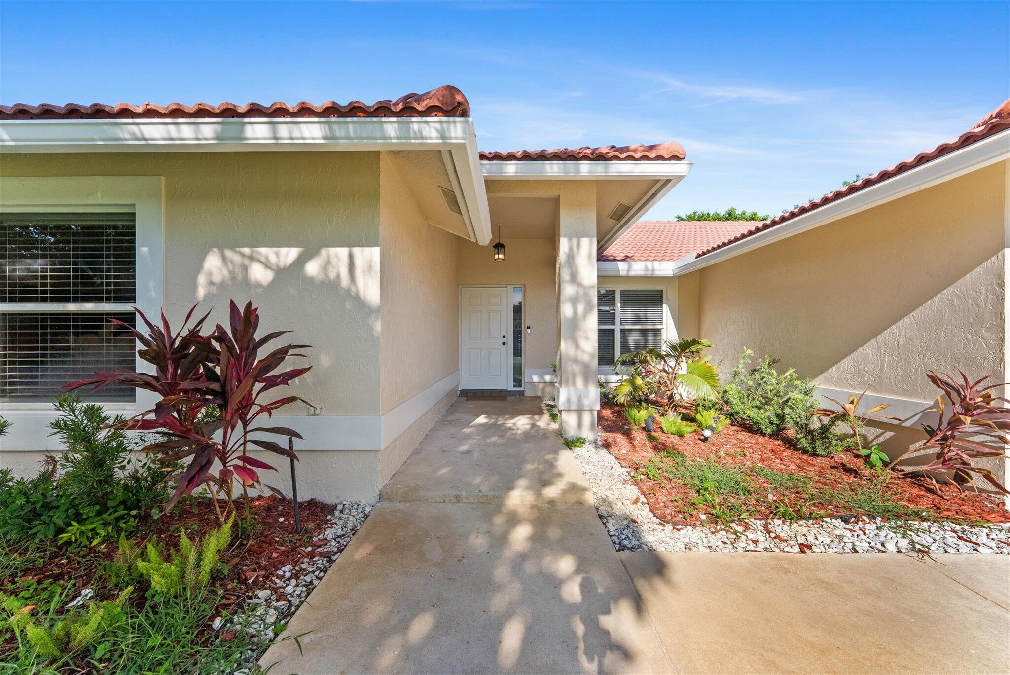 ROYAL PALM VILLAGE - Residential