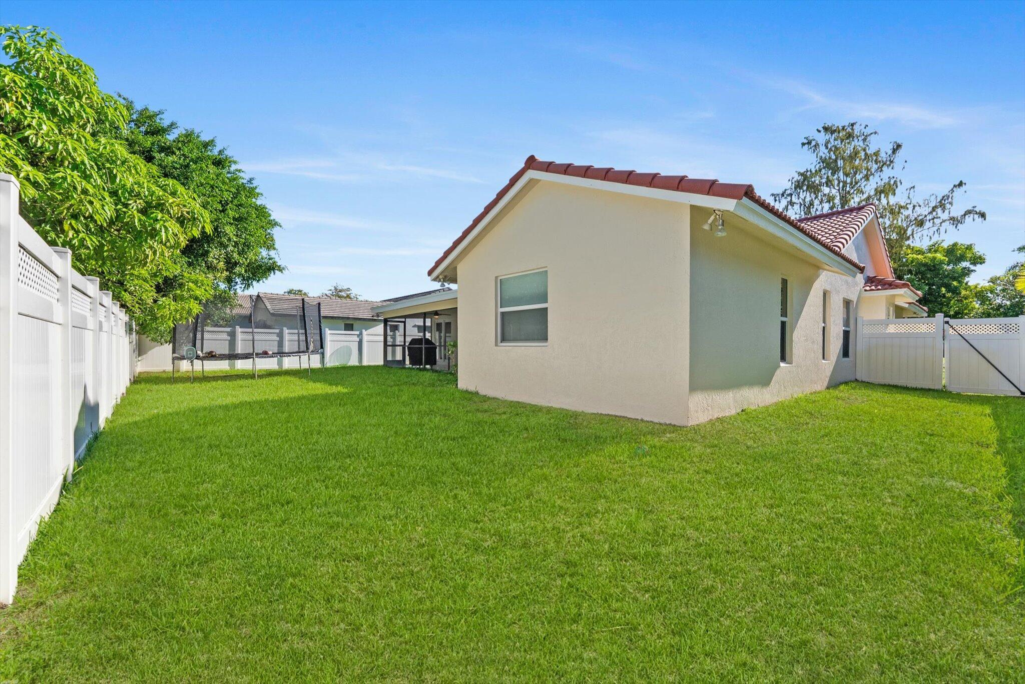 ROYAL PALM VILLAGE - Residential
