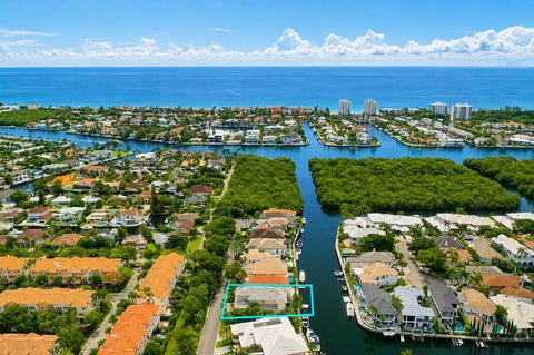 Tiny photo for 5332 Boca Marina Circle N, Boca Raton, FL 33487 (MLS # B26072340)