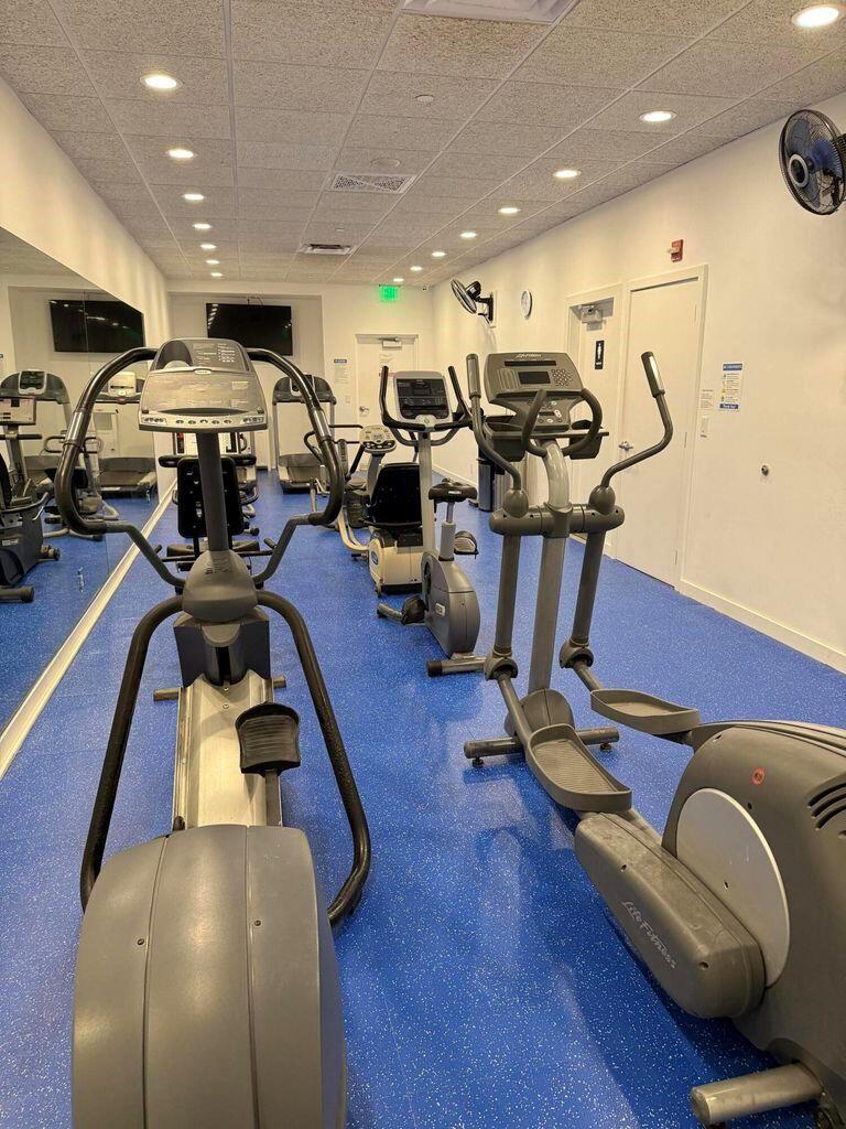 PRINCESS OF HUTCHINSON IS - Residential