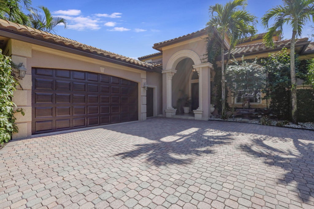 Photo of 331 Eagle Drive, Jupiter, FL 33477 (MLS # R11034616)