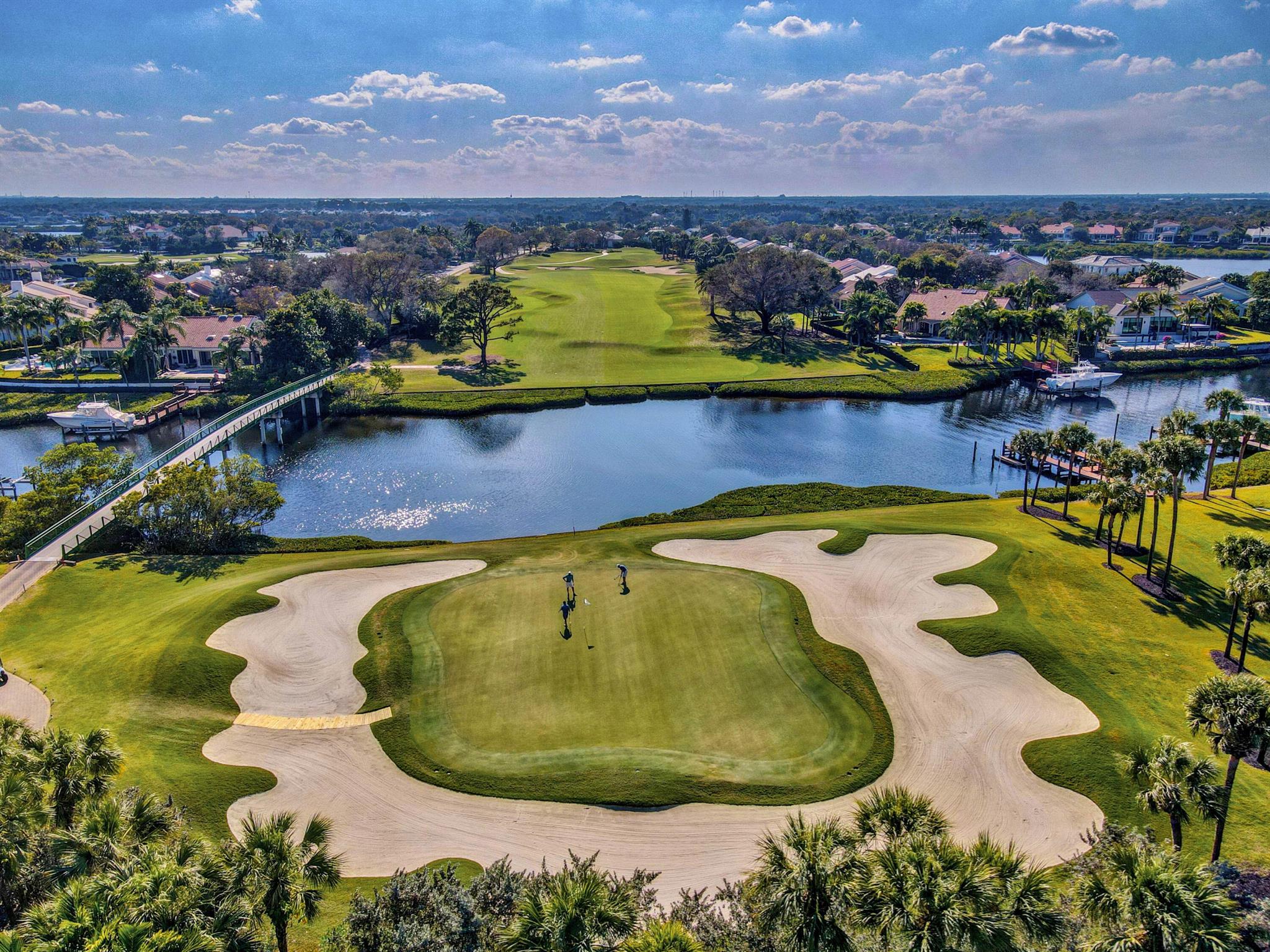 ADMIRALS COVE 2 PAR E - Residential