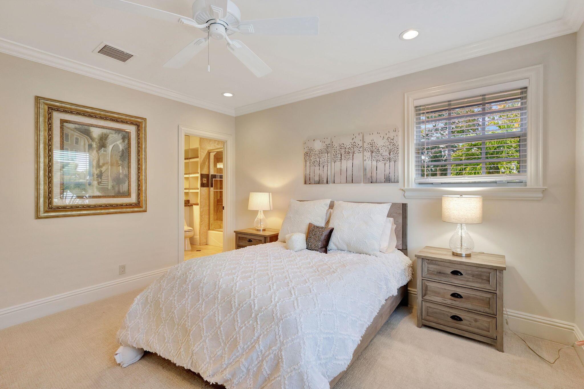 ADMIRALS COVE 2 PAR E - Residential