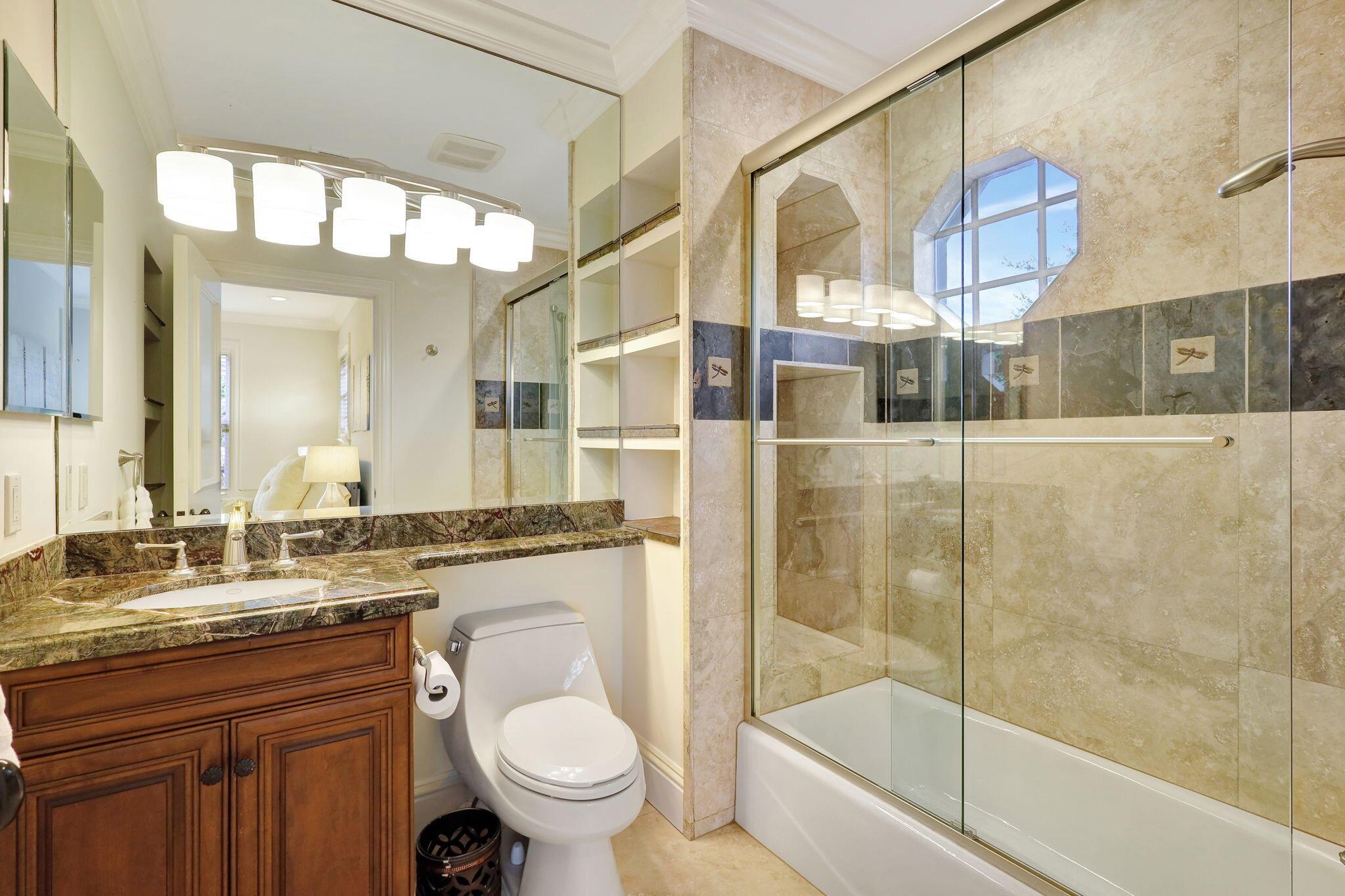 ADMIRALS COVE 2 PAR E - Residential